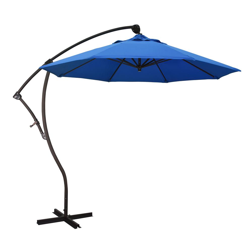 BAYSIDE SERIES 9FT CRANK LIFT ALUM CANTILEVER UMBRELLA IN ROYAL BLUE OLEFIN