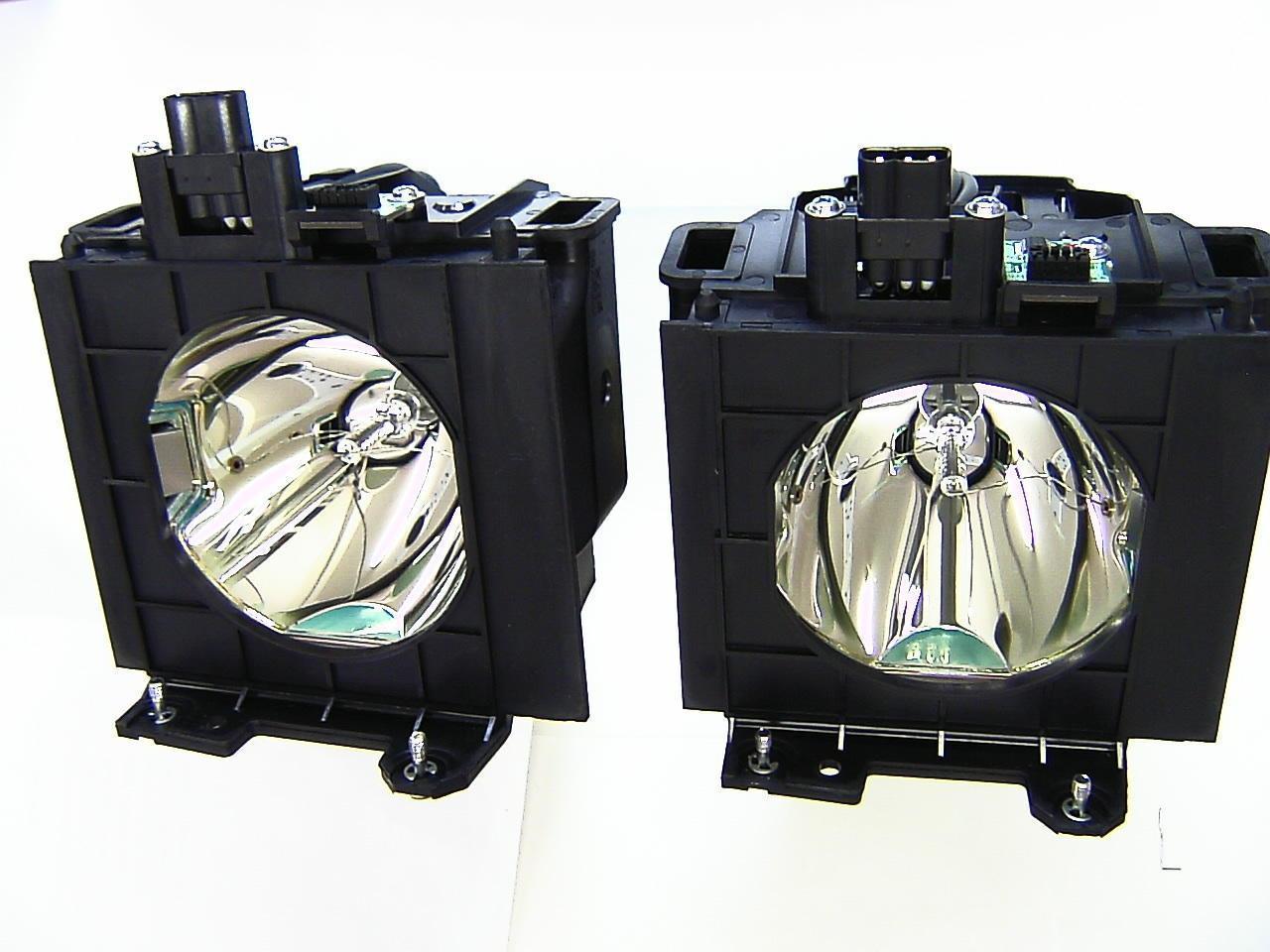 PT-D5100 Panasonic Twin-Pack Projector Lamp Replacement (contains two lamps). Projector Lamp Assembly with High Quality OEM Com