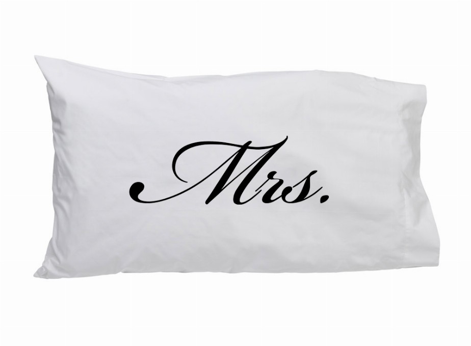 Pillow Case Mrs. (Script)