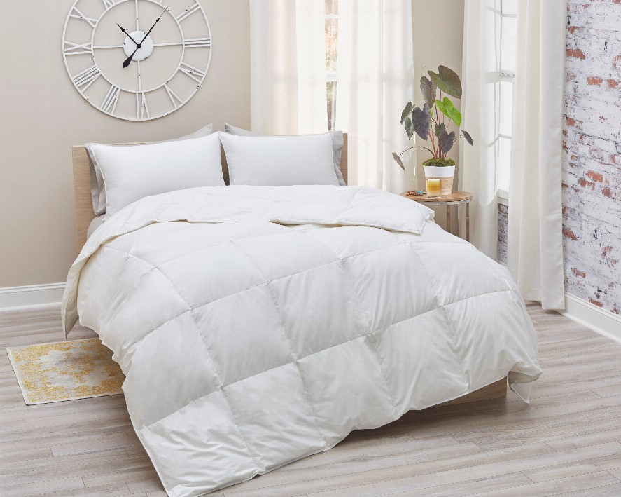 White Goose Down Comforter - Twin White All Season Weight