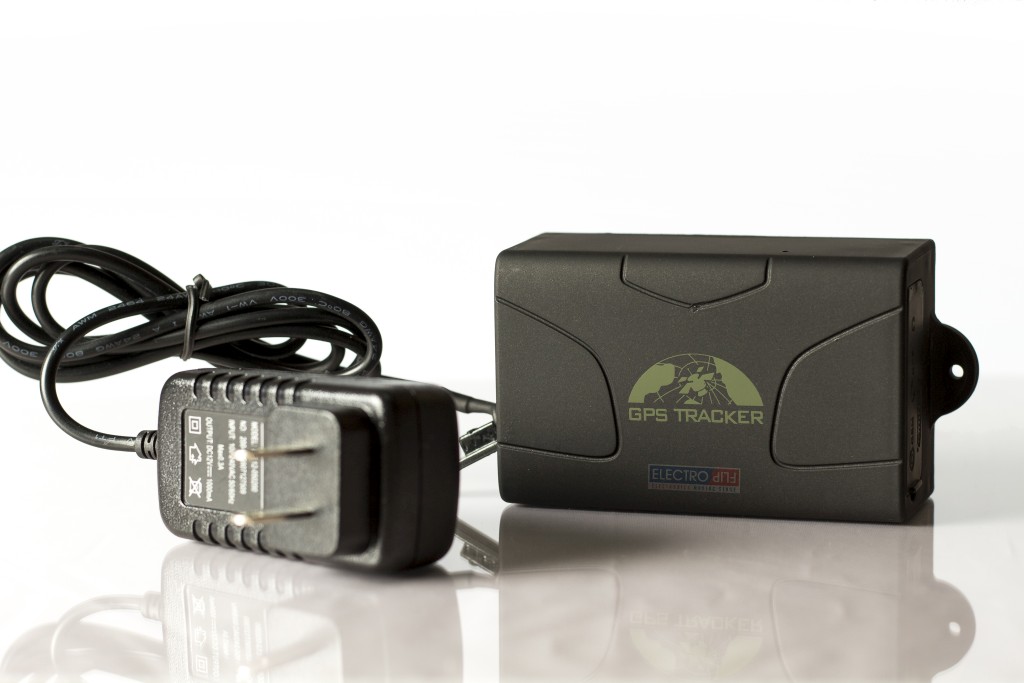 Real-time GPS Tracker w/ Sudden Shock Warnings for Industrial Loaders