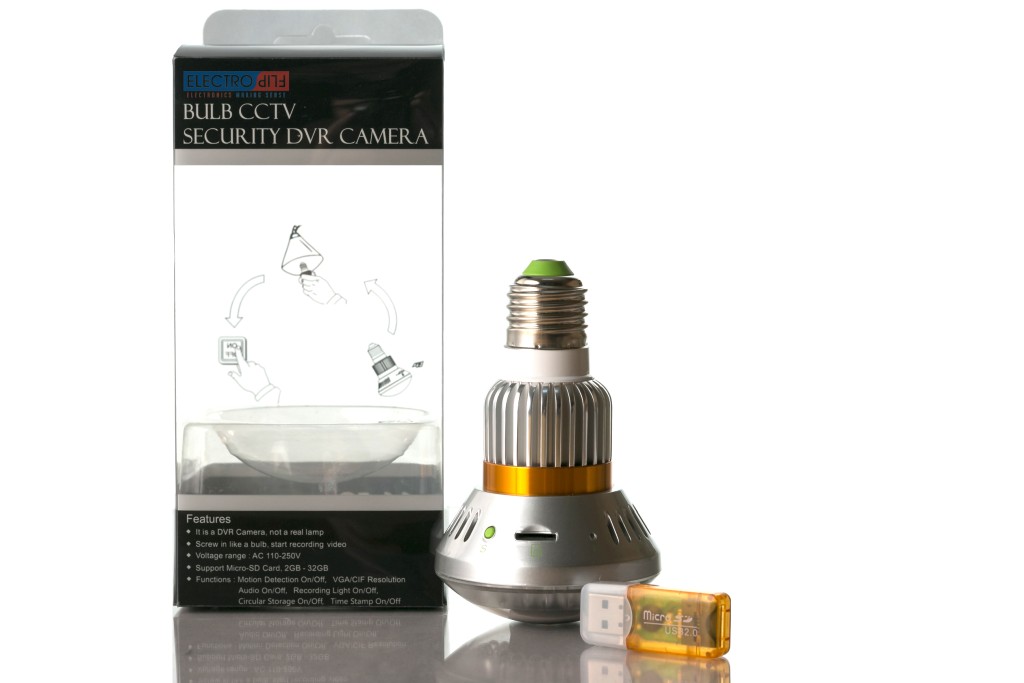 Motion Detect Bank Teller Camera Nightvision Bulb Security Mini CCTV