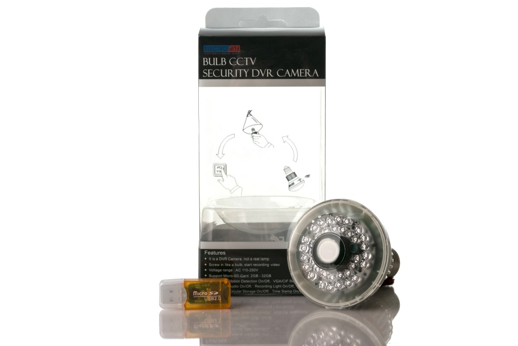 Portable Bulb Parking Lot Camera Motion Detect Digital Video Recorder