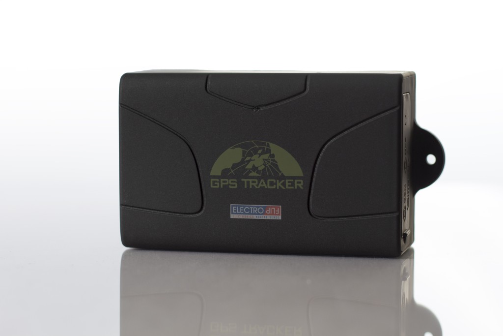 GPS Real-time Portable Tracker Equipped with Shock Sensor Notification