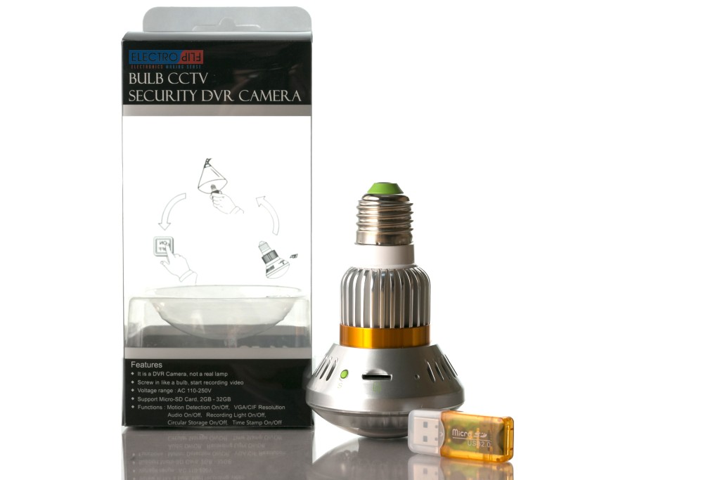 Hidden Security Light Bulb Motion Detect MicroSD Camera w/ Nightvision