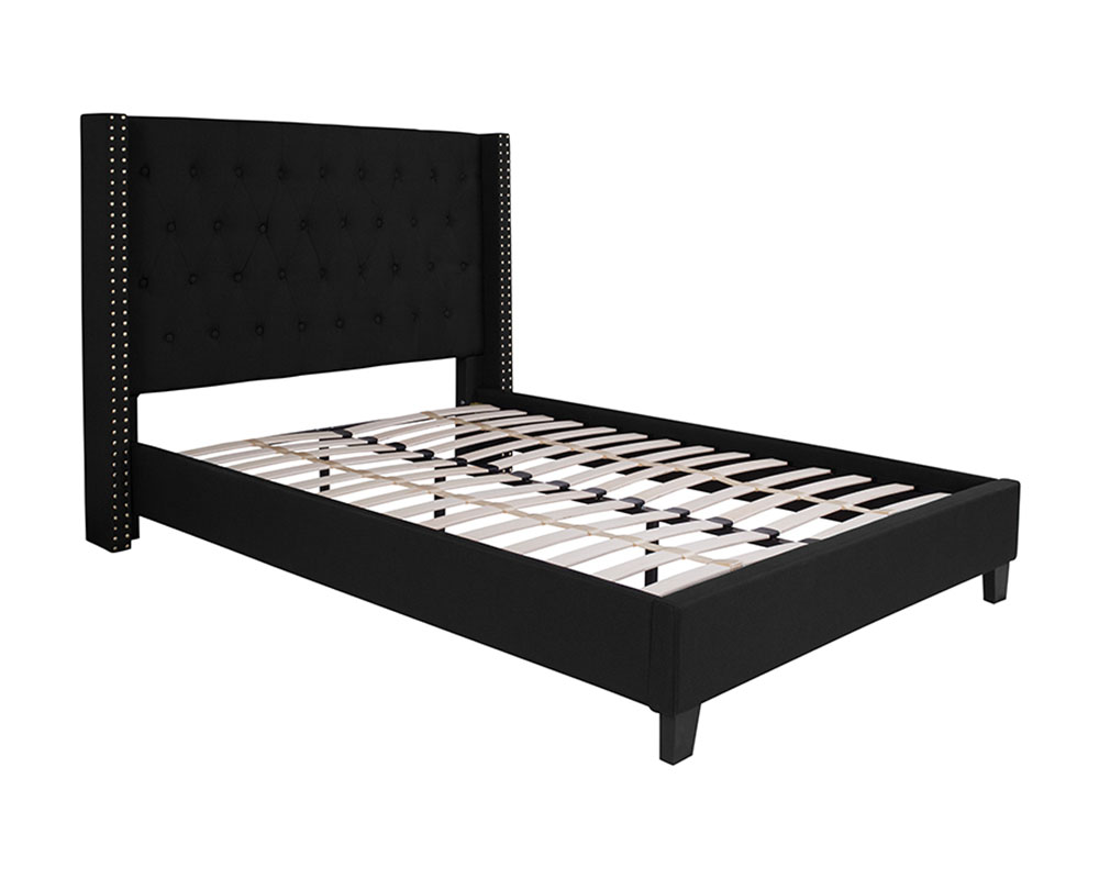Riverdale Full Size Tufted Upholstered Platform Bed in Black Fabric
