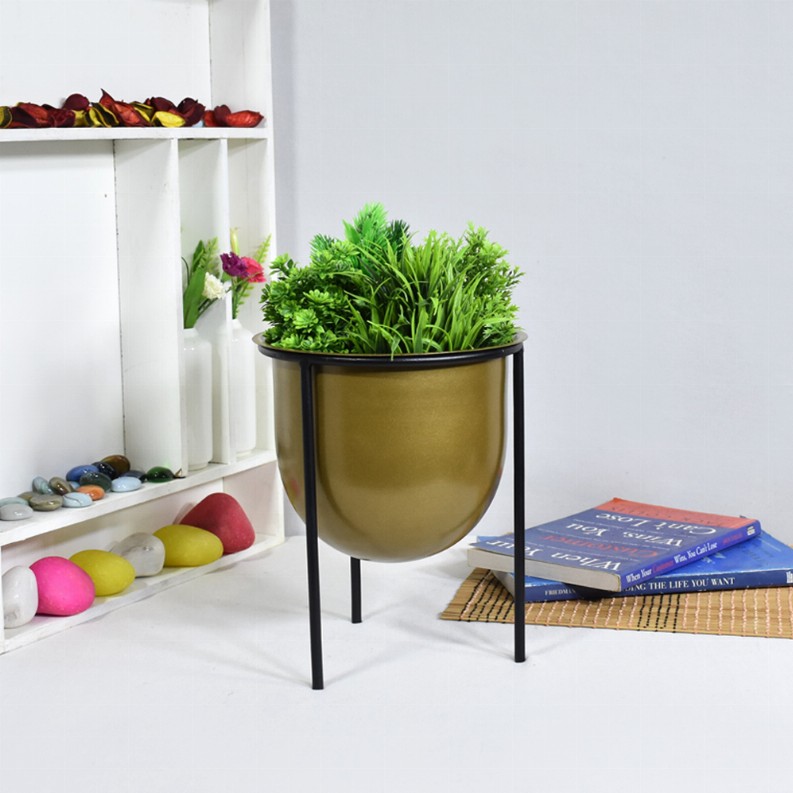 Handmade 100% Iron Round Modern Gold Coated Color Planters Pot - 8.5 x 7.2 x 7.2in Gold