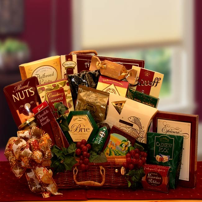 Gourmet Gift Baskets - 16x14x12 inThe VIP Gourmet Gift Chest