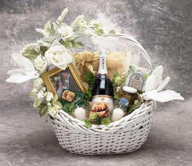 Wedding & Romantic Gifts - 18x18x15 inWedding Wishes Gift Basket