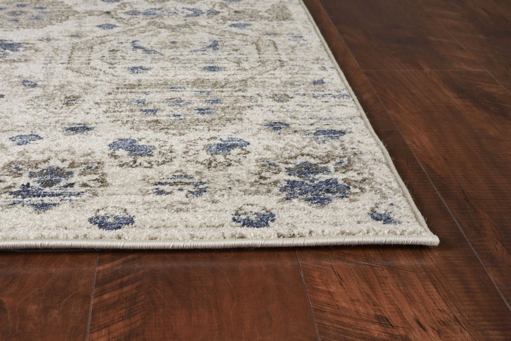 108" X 156" Ivory Polypropylene Rug