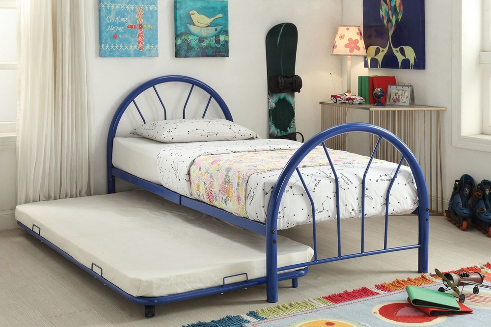 79" X 39" X 33" Twin Blue Silhouette Bed