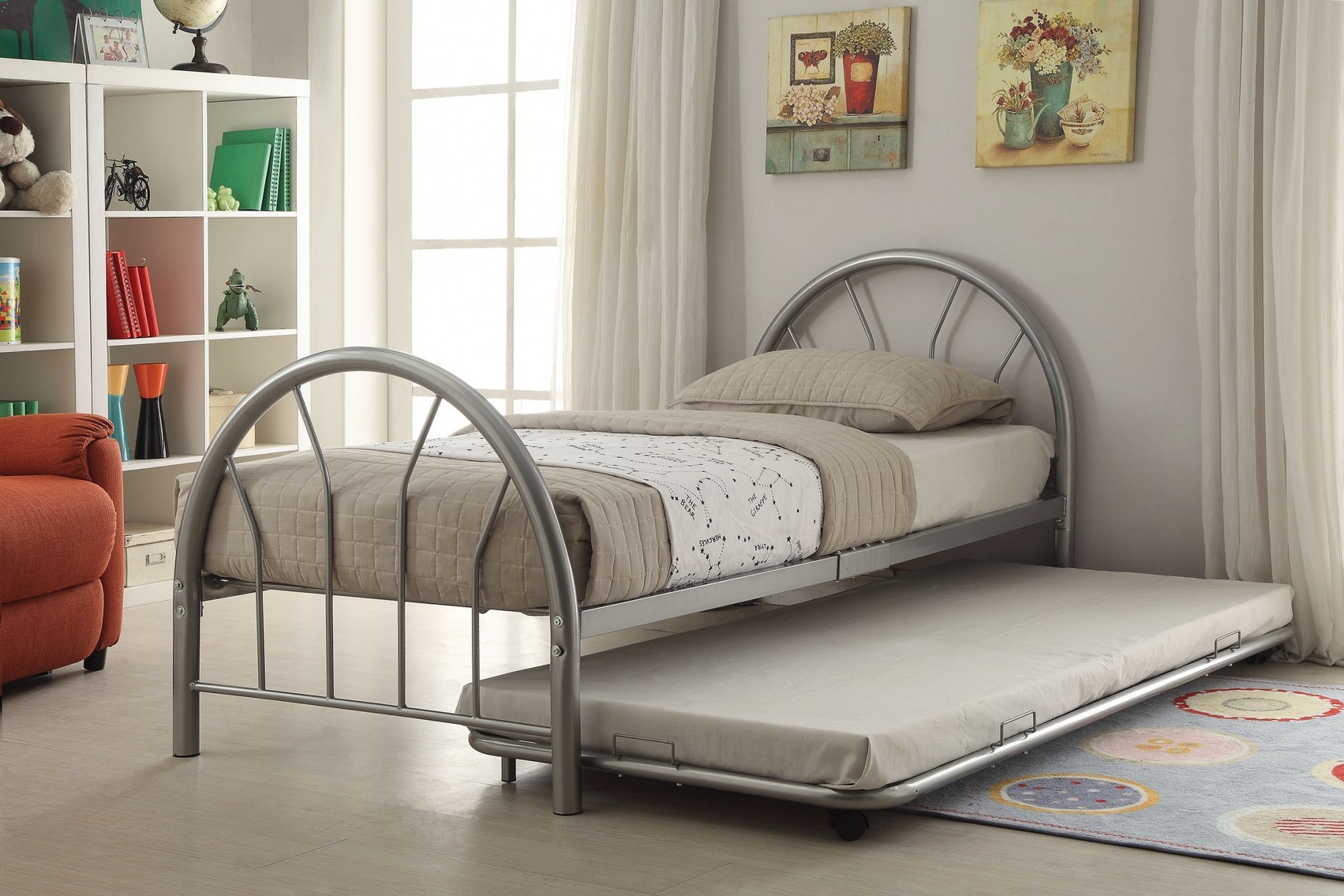 79" X 39" X 33" Twin Silver Silhouette Bed