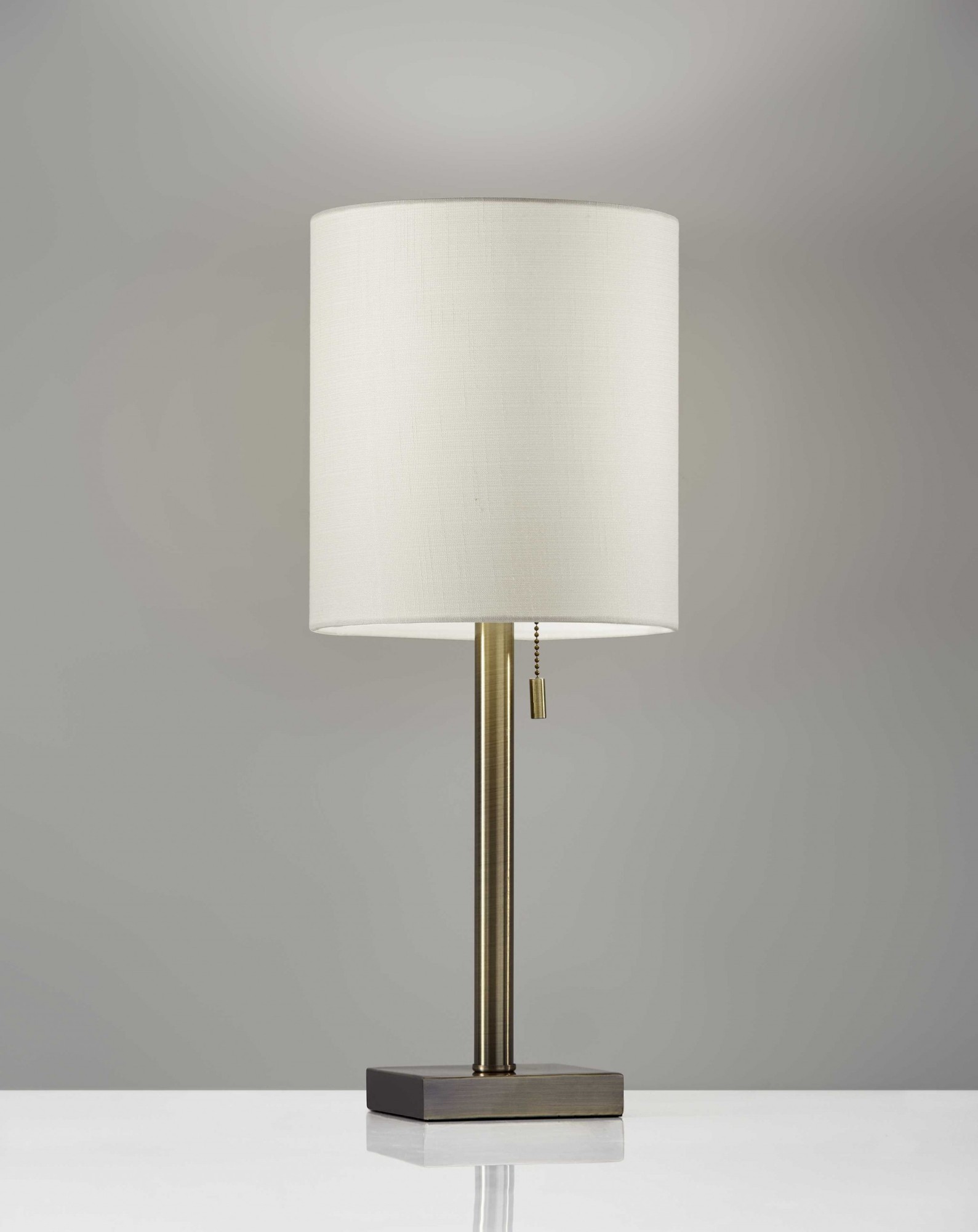 9" X 9" X 22" Brass Metal Table Lamp