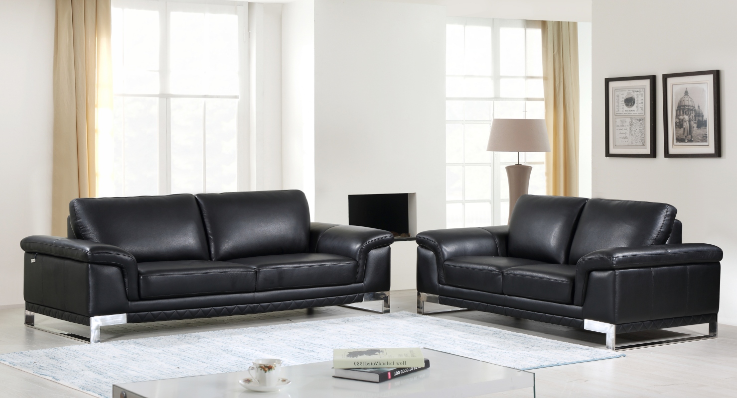 73'' X 39'' X 32'' Modern Black Leather Sofa And Loveseat