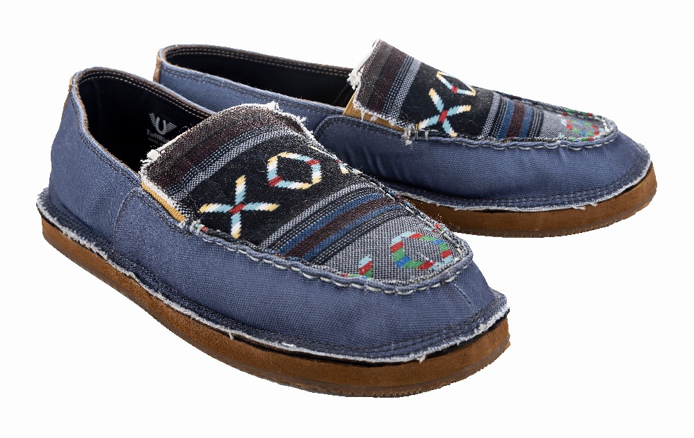 TuffRider Women Slip-On Canvas Graphix Shoes 10 X's and O's
