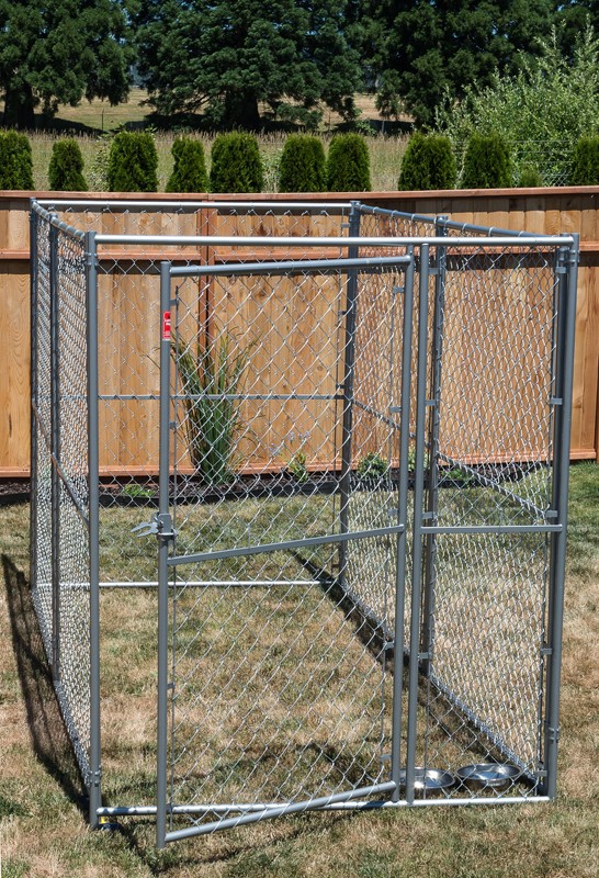 Lucky Dog 6'H x 5'W x 10'L Modular Chain Link Kennel kit