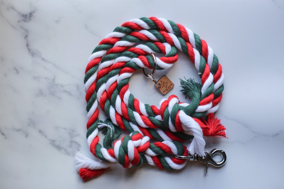 Knotted Rope Dog Leash - 5 ft Christmas