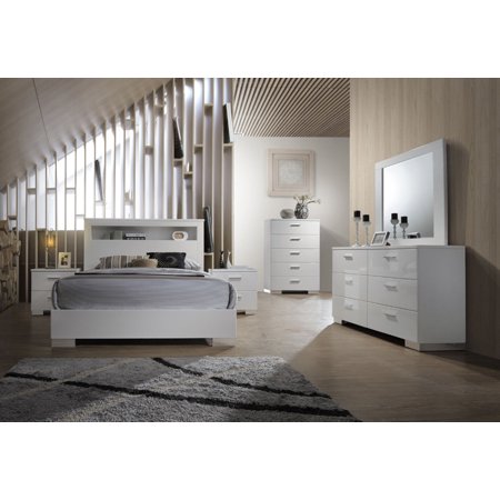 Bedroom Mecca Dresser in White