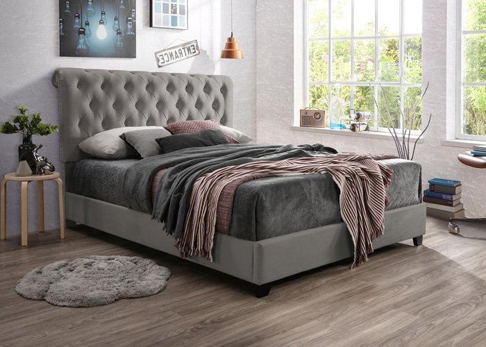 Bedroom Kimberly Tufted Queen Bed, Brown