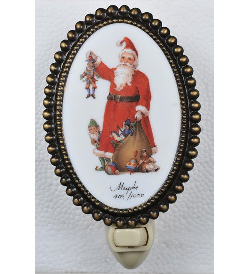 3.5"W Christmas Fruits of His Labor Fused Oval Night Light
