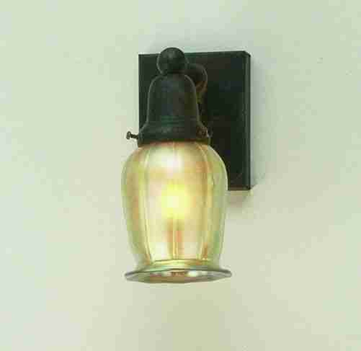 4"W Revival Oyster Bay Favrile Wall Sconce