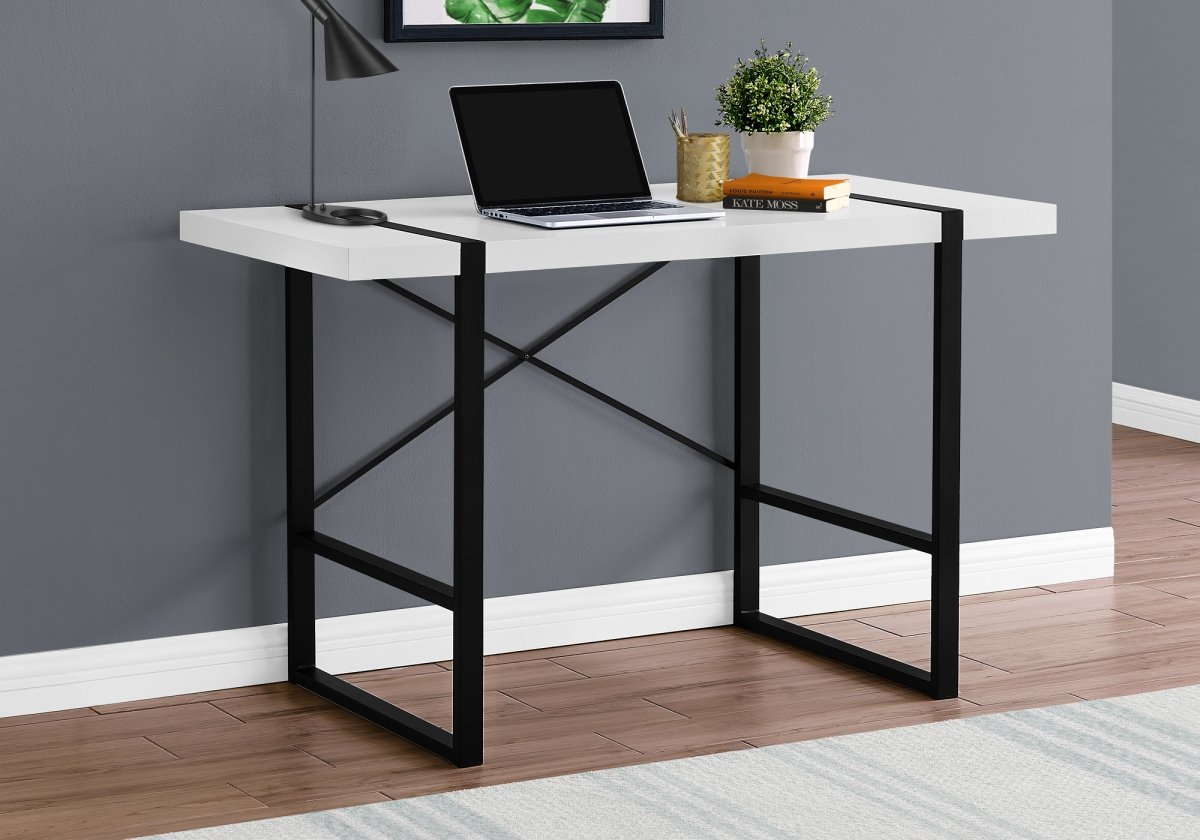 COMPUTER DESK - 48"L / WHITE / BLACK METAL