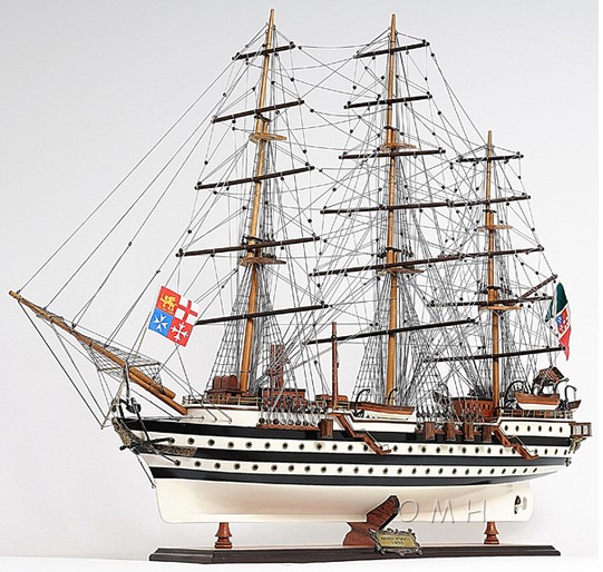 Painted Amerigo Vespuccit Model Ship