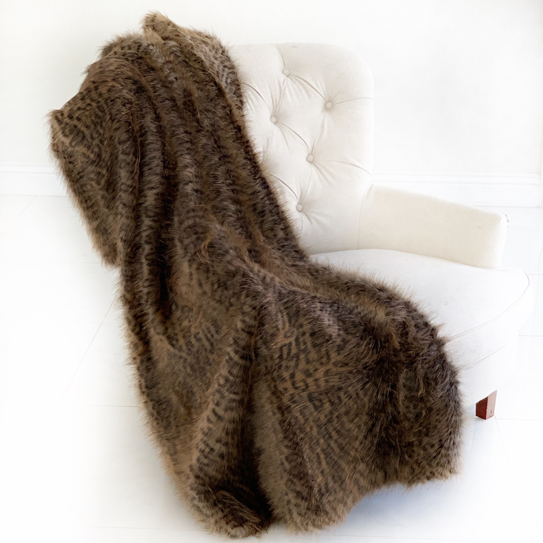 Plutus Handmade Luxury Faux Fur Throw Throw 60W x 90L Brown