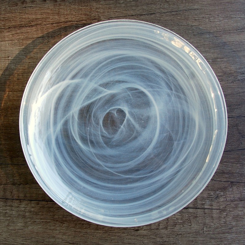 NUAGE Glass Plate - 8" Salad Plate Ivory