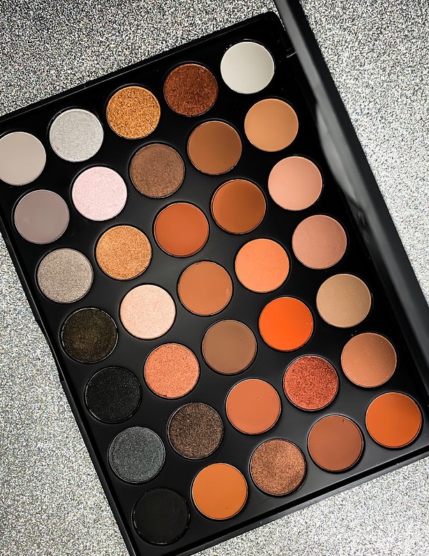 High Pigment Eyeshadow Palette - Straight Fire