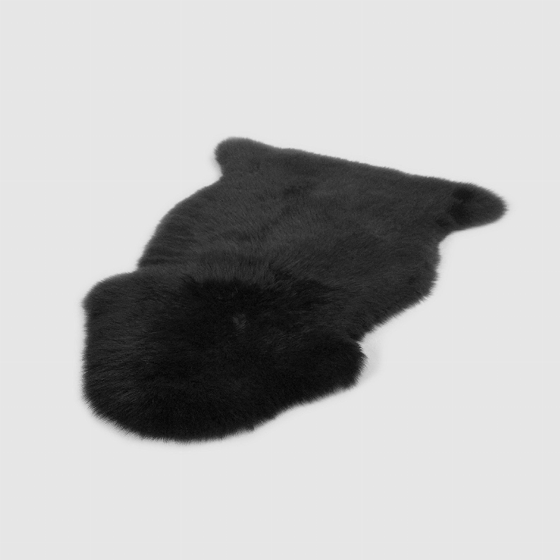 RUSTIC SHEEPSKIN RUG - BLACKBLACKSINGLE PELT