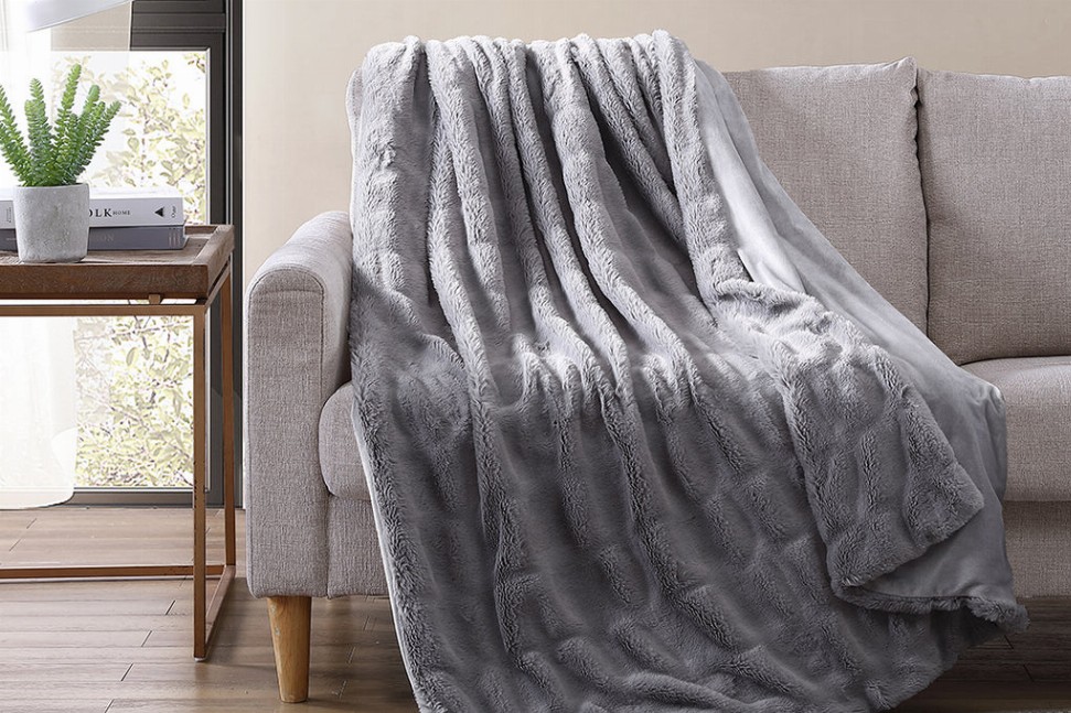 Juniper Faux Fur 50" x 70" Throw