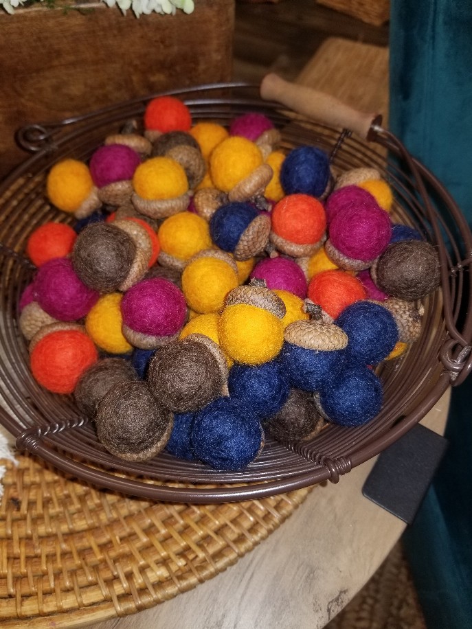 Wool Acorns