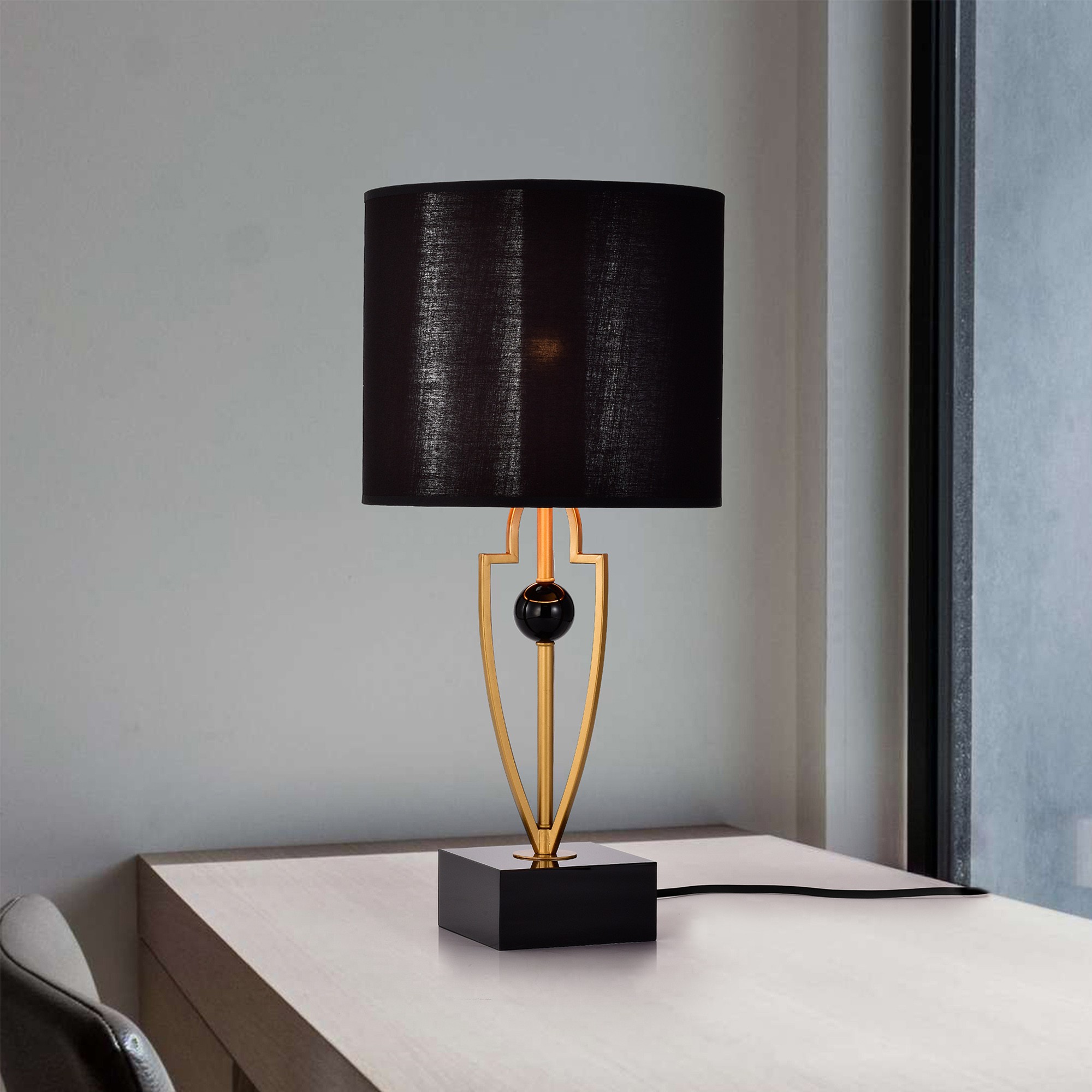 Leverett Matte Gold+Black 1-Light Metal/Fabric Drum Shade Table Lamp