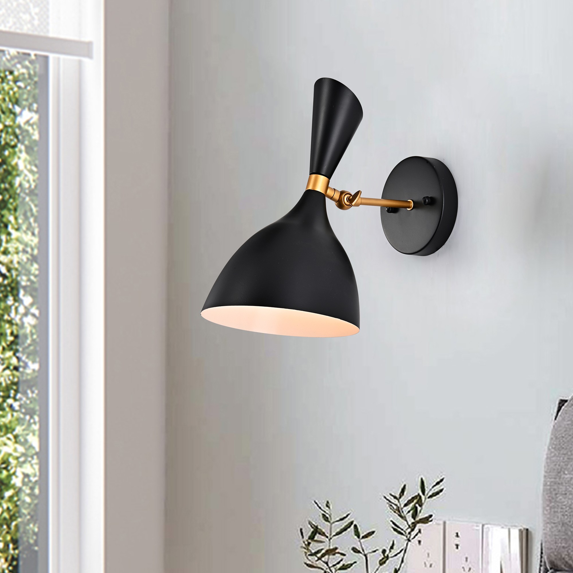 Peri 7.3 in. 1-Light Indoor Matte Black and Gold Finish Wall Sconce with Light Kit
